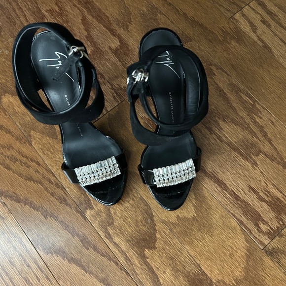 Giuseppe black stiletto heels open tioe - Picture 4 of 8